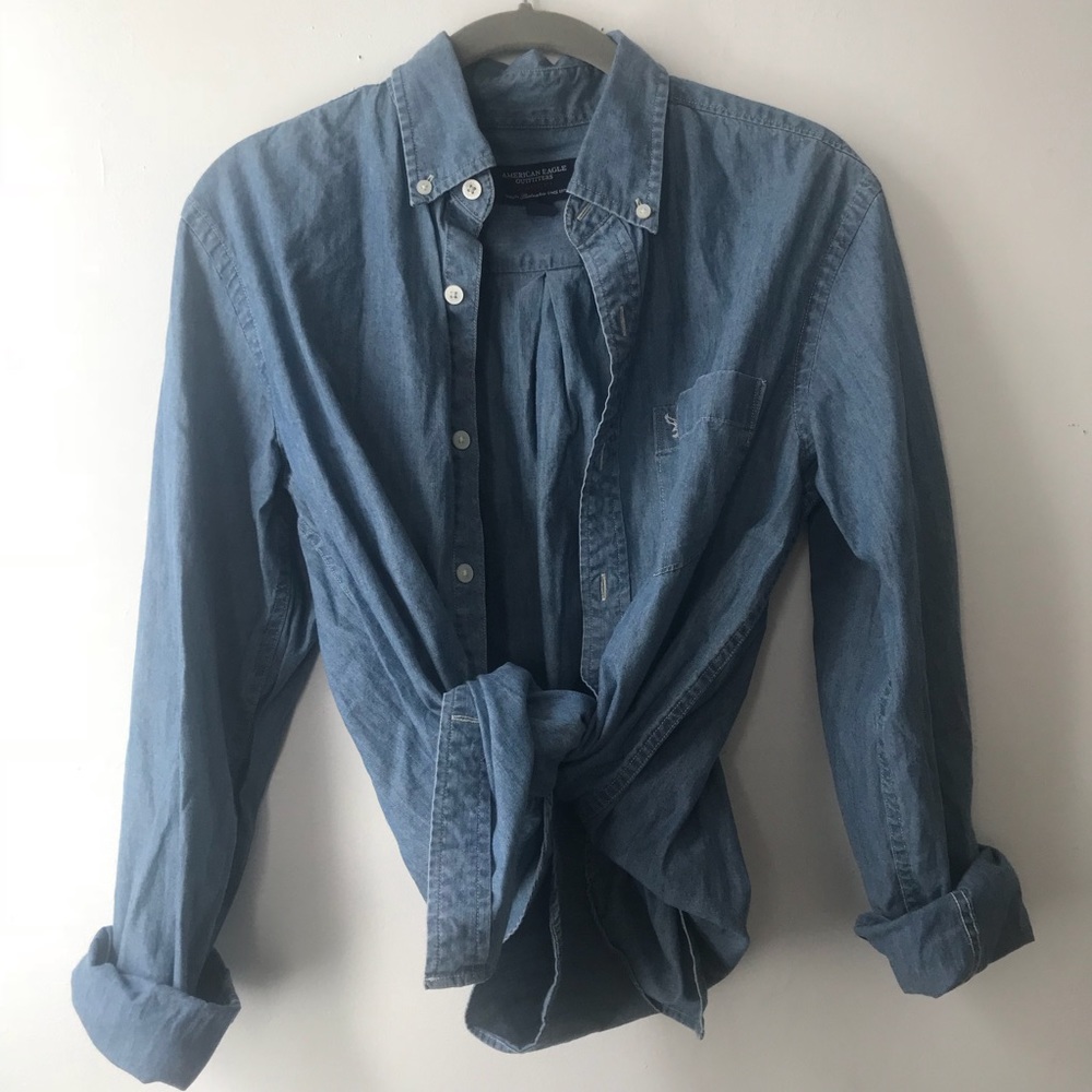 AE Perfect Denim Shirt ✨ Medium - Picture 2 of 5